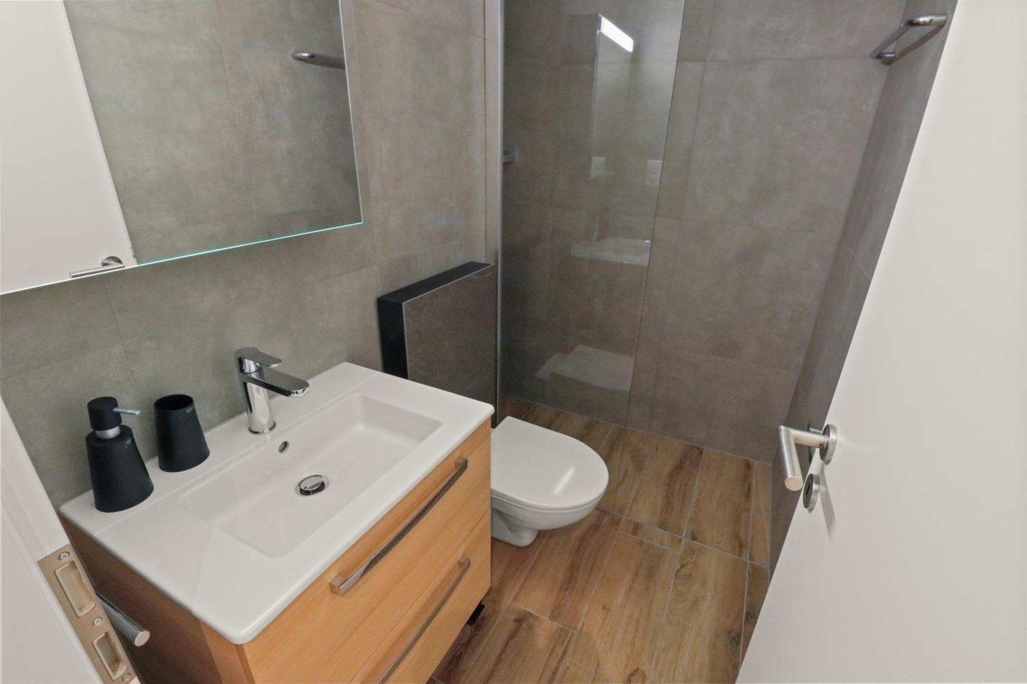 Apartment Joli Avec Parking Gratuit Crans-Montana